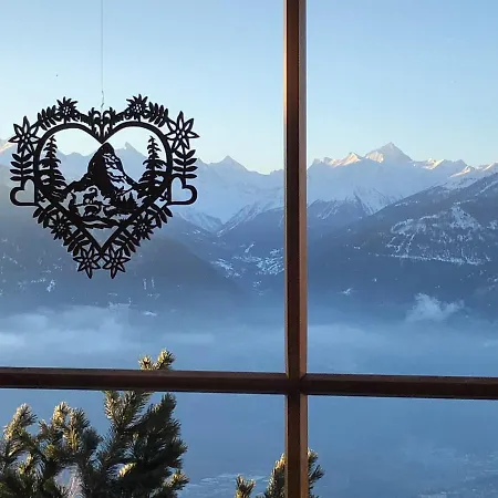 Beautiful With Exceptional View Alpesi faház *