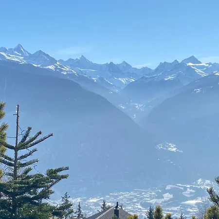 Alpesi faház Beautiful With Exceptional View Crans-Montana